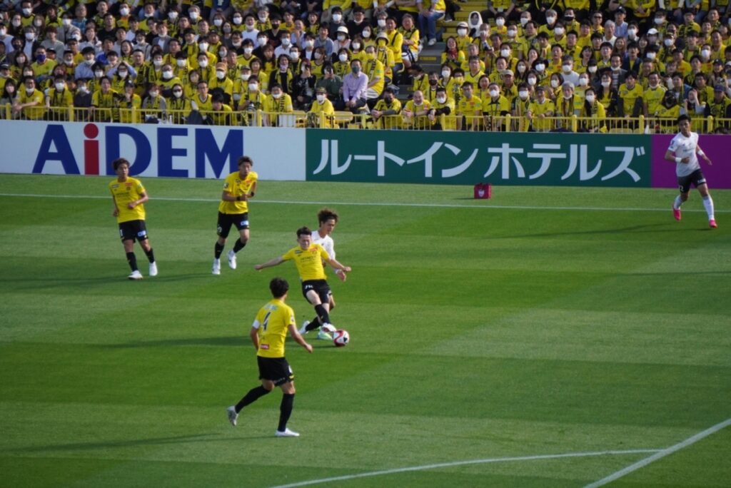 柏レイソルvsヴィッセル神戸の試合の写真